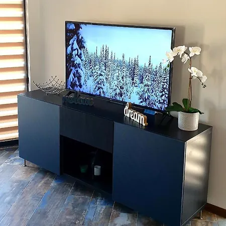 Seven Diamonds Apartment